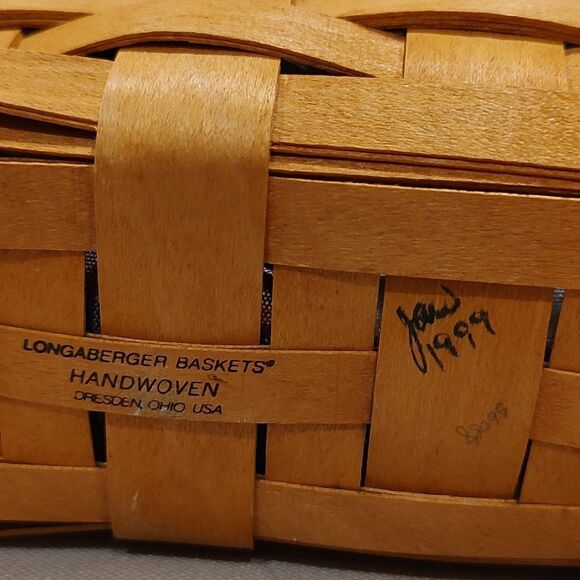 Longaberger Handwoven Tall Wall Hanging Basket Leather Handle Plaid Liner 1999 - Picture 5 of 9